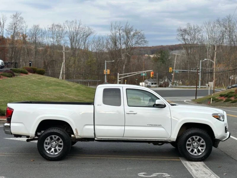 2018 Toyota Tacoma 3rd Gen - Image 6 of 12