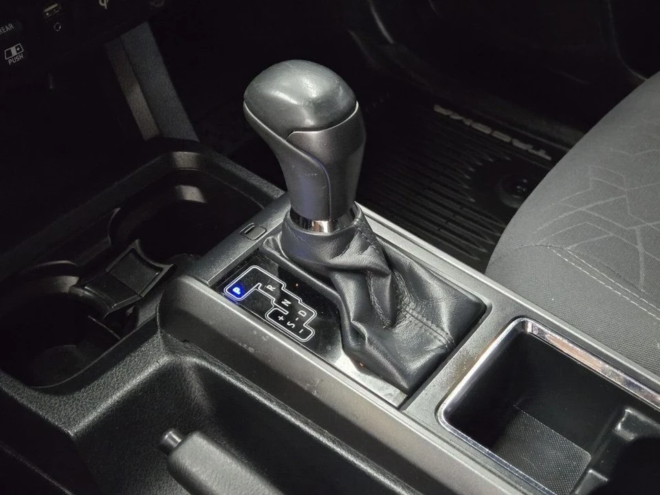 2018 Toyota Tacoma 3rd Gen - Image 19 of 19