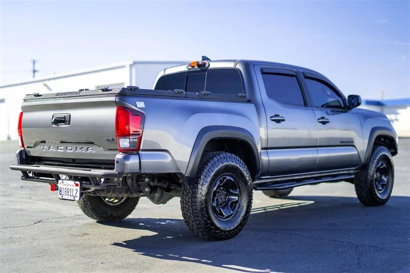 2018 Toyota Tacoma 3rd Gen - Image 10 of 21