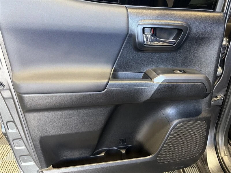 2018 Toyota Tacoma 3rd Gen - Image 21 of 21