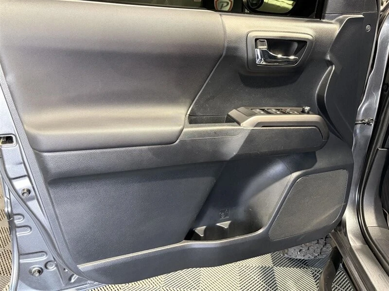 2018 Toyota Tacoma 3rd Gen - Image 7 of 21