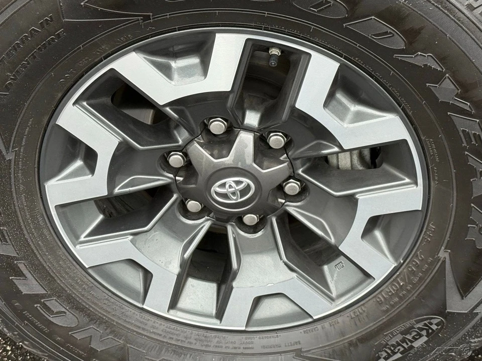 2018 Toyota Tacoma 3rd Gen - Image 10 of 21