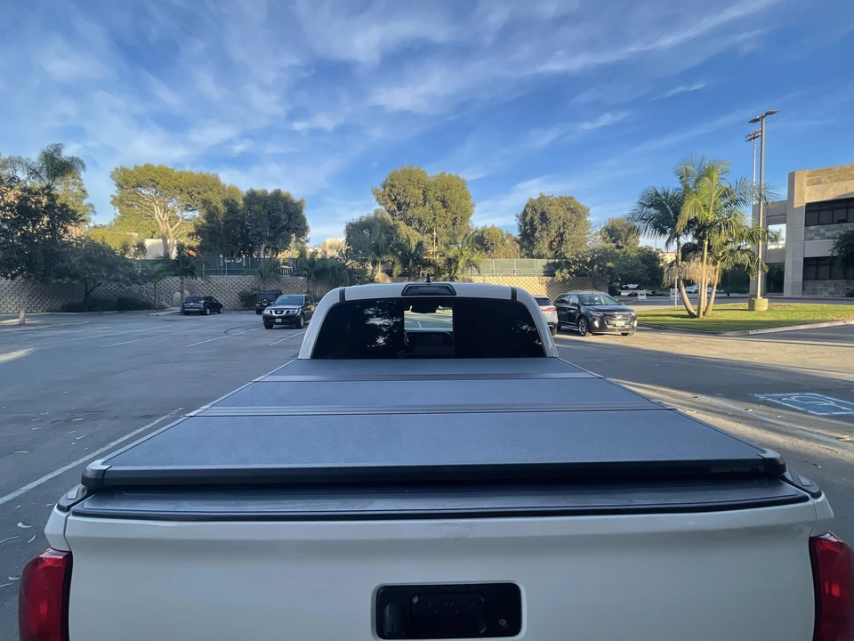 2018 Toyota Tacoma 3rd Gen - Image 24 of 31