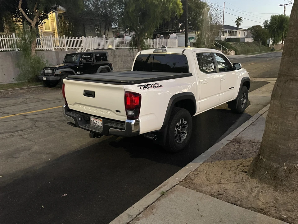 2018 Toyota Tacoma 3rd Gen - Image 17 of 31