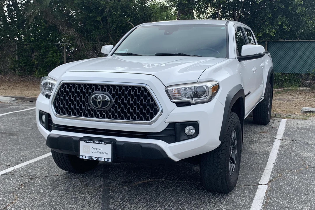 2018 Toyota Tacoma 3rd Gen - Image 2 of 31
