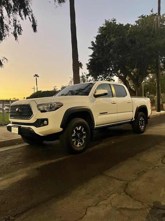 2018 Toyota Tacoma 3rd Gen - Image 8 of 31