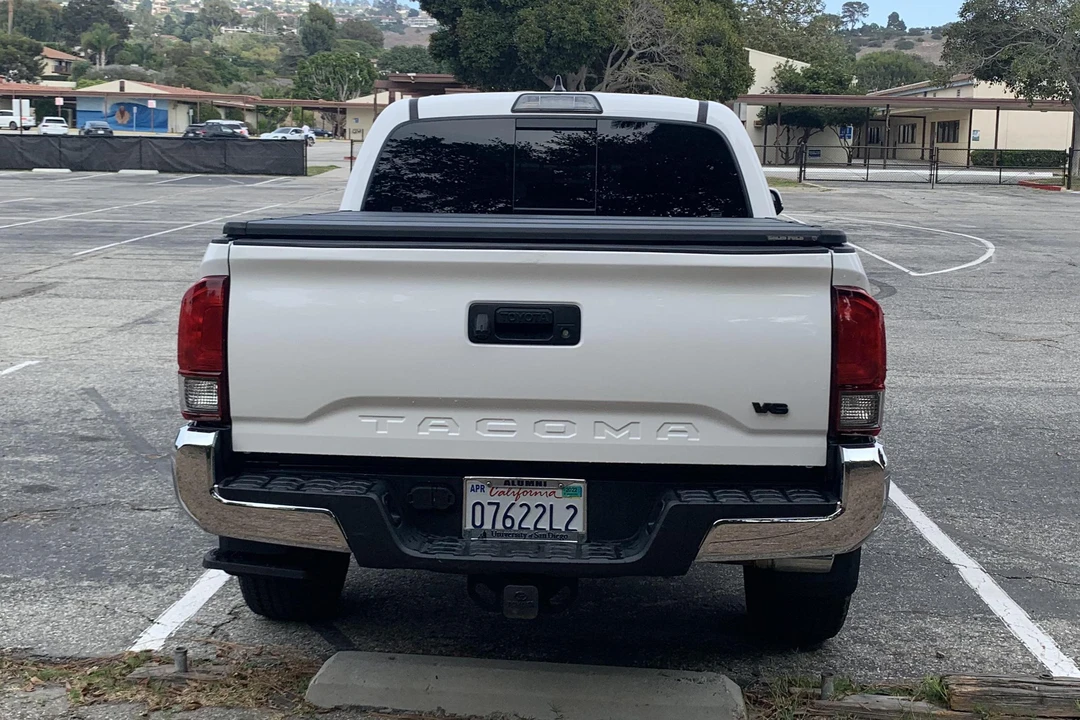 2018 Toyota Tacoma 3rd Gen - Image 5 of 31