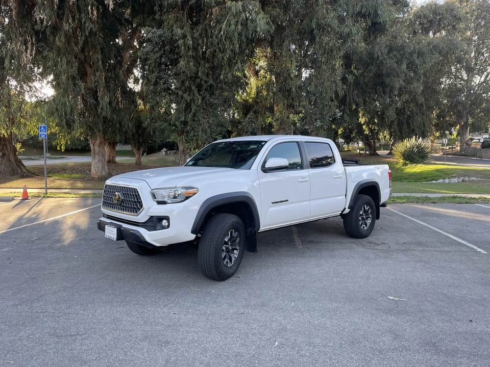2018 Toyota Tacoma 3rd Gen - Image 9 of 31