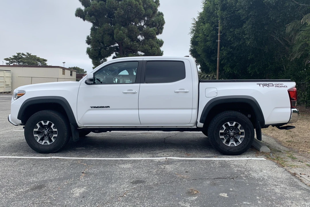 2018 Toyota Tacoma 3rd Gen - Image 3 of 31