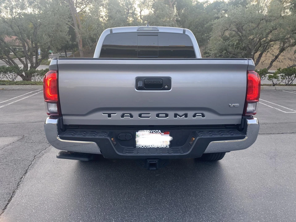 2018 Toyota Tacoma 3rd Gen - Image 5 of 31