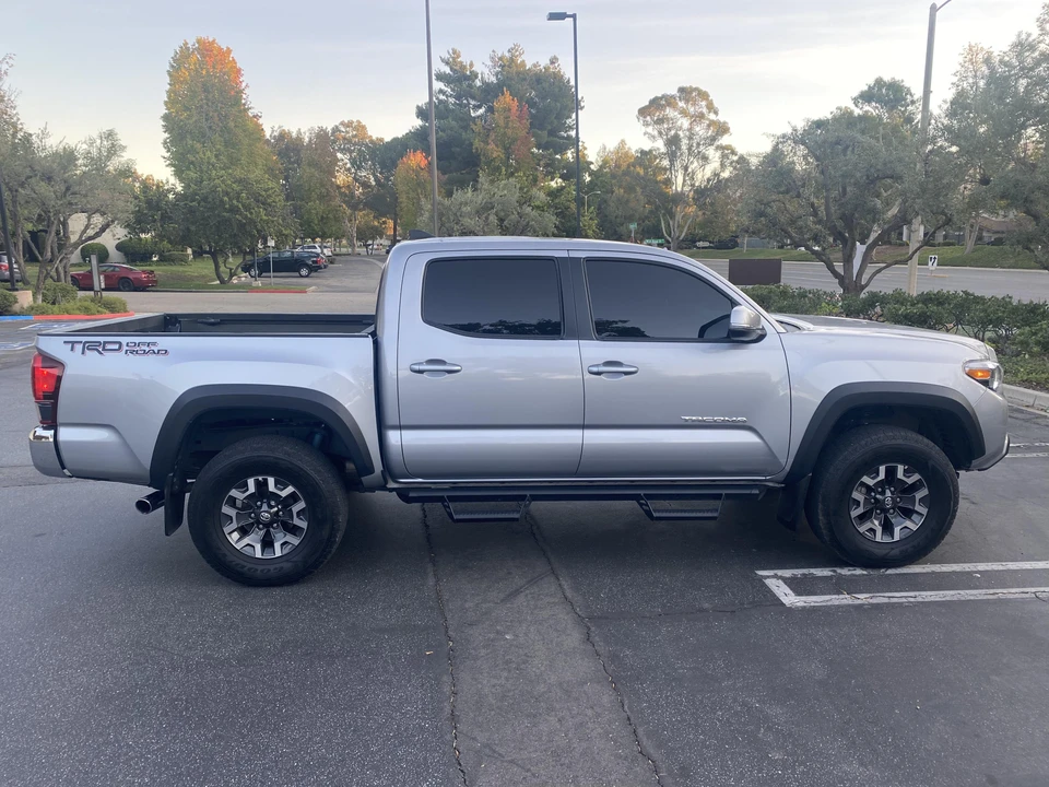 2018 Toyota Tacoma 3rd Gen - Image 11 of 31
