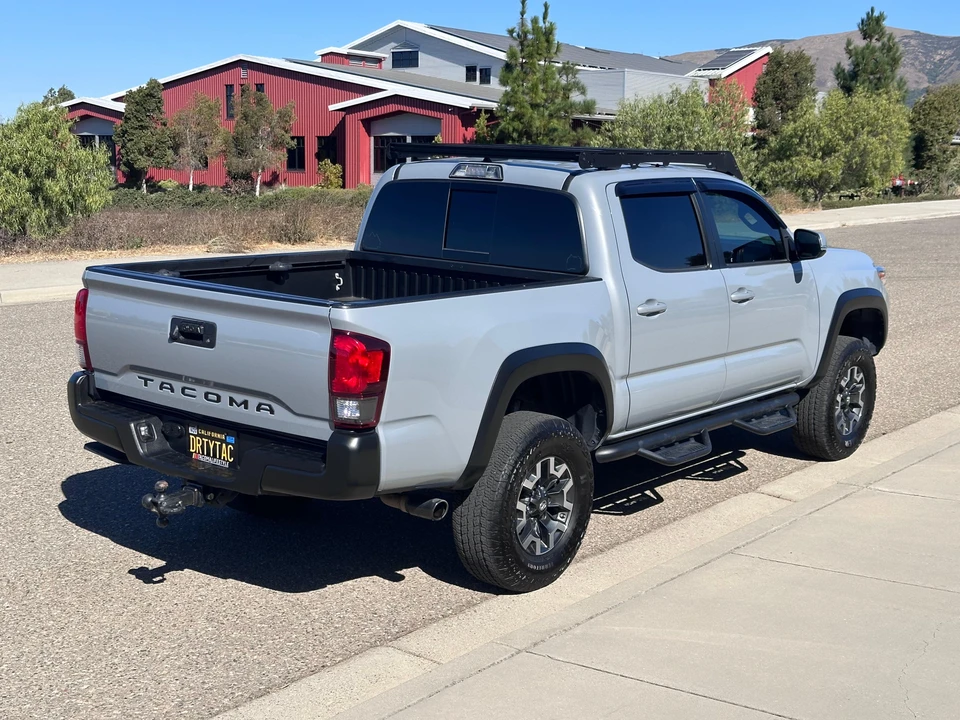 2018 Toyota Tacoma 3rd Gen - Image 24 of 31