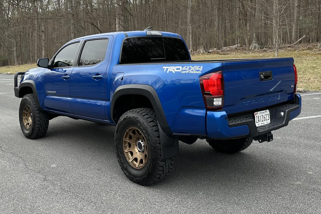 2018 Toyota Tacoma 3rd Gen - Image 4 of 31