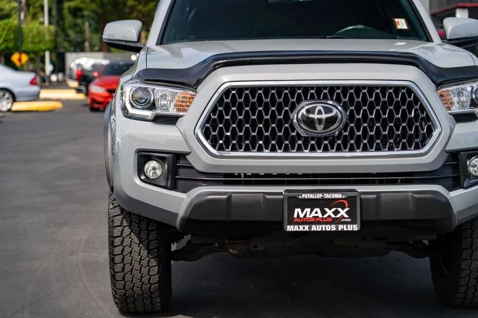 2018 Toyota Tacoma 3rd Gen - Image 4 of 20