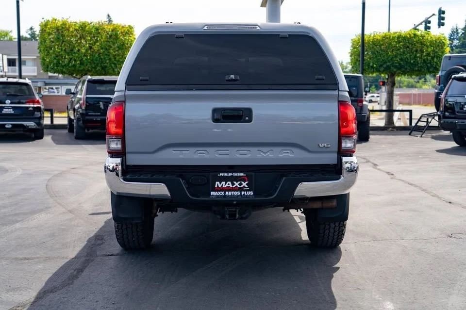 2018 Toyota Tacoma 3rd Gen - Image 10 of 20