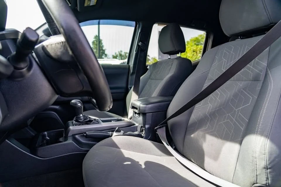 2018 Toyota Tacoma 3rd Gen - Image 15 of 20