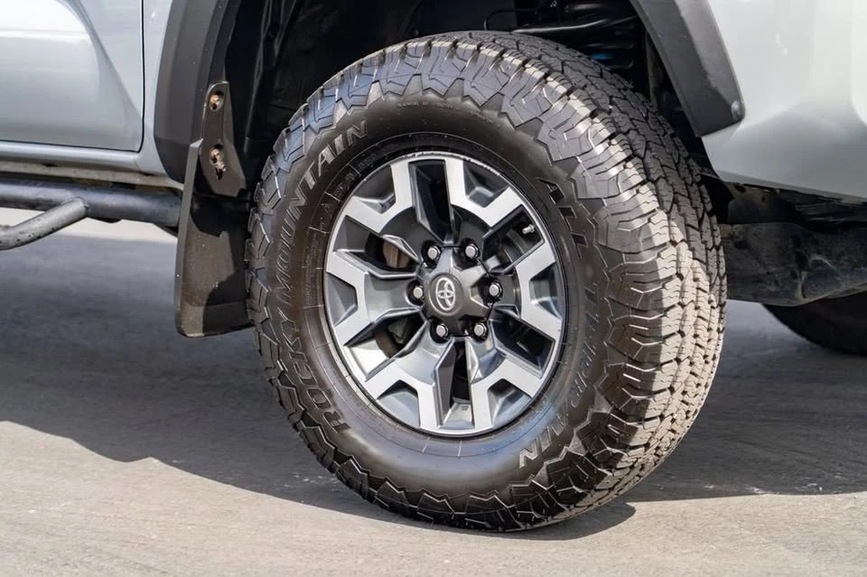 2018 Toyota Tacoma 3rd Gen - Image 7 of 20
