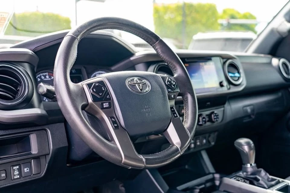 2018 Toyota Tacoma 3rd Gen - Image 14 of 20