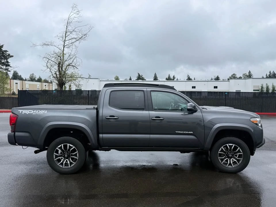 2018 Toyota Tacoma 3rd Gen - Image 4 of 10