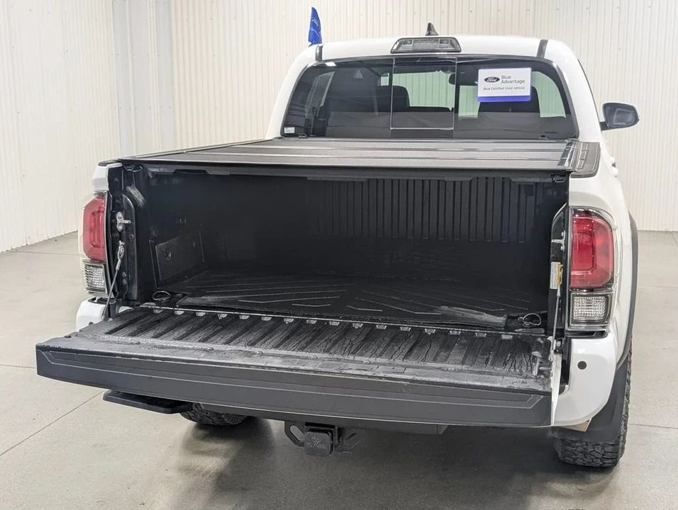 2018 Toyota Tacoma 3rd Gen - Image 7 of 10