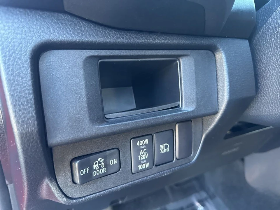 2018 Toyota Tacoma 3rd Gen - Image 8 of 12