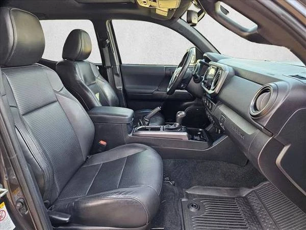 2018 Toyota Tacoma 3rd Gen - Image 21 of 21