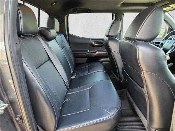 2018 Toyota Tacoma 3rd Gen - Image 20 of 21