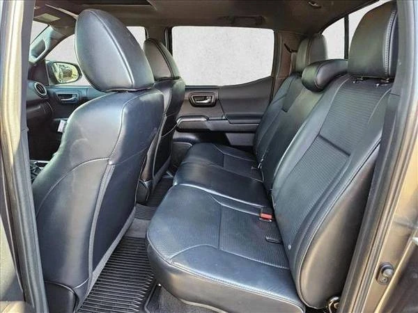 2018 Toyota Tacoma 3rd Gen - Image 19 of 21