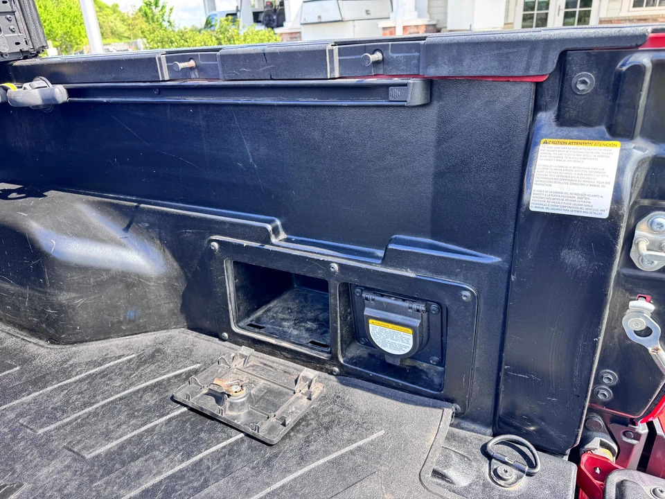 2018 Toyota Tacoma 3rd Gen - Image 29 of 31