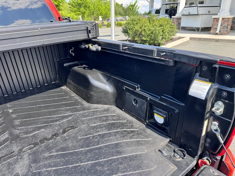 2018 Toyota Tacoma 3rd Gen - Image 28 of 31