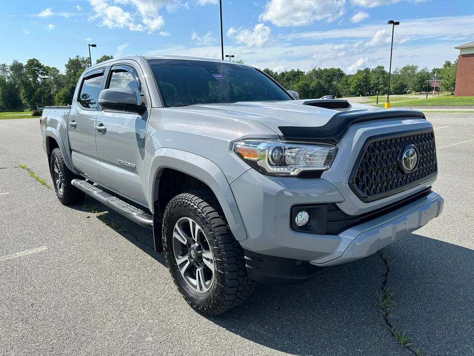 2018 Toyota Tacoma 3rd Gen - Image 17 of 31