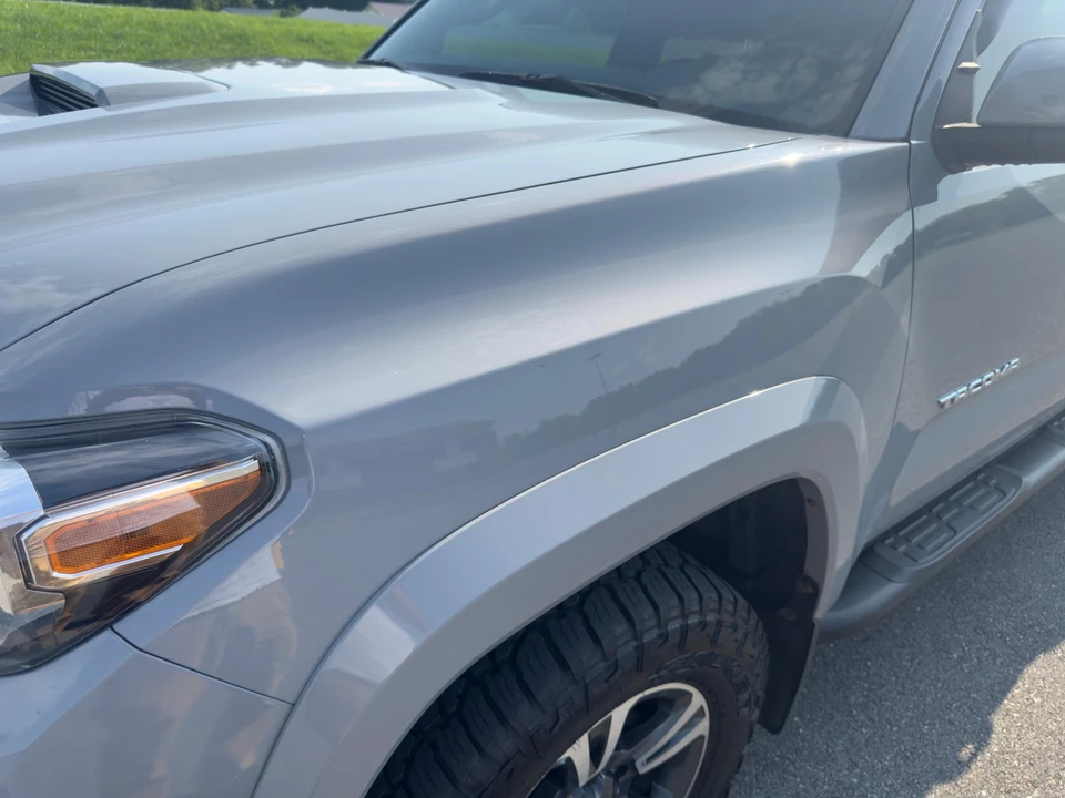 2018 Toyota Tacoma 3rd Gen - Image 24 of 31