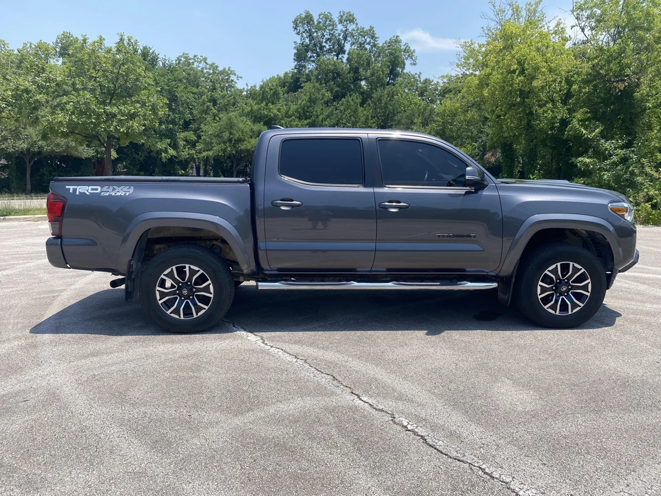 2018 Toyota Tacoma 3rd Gen - Image 14 of 31