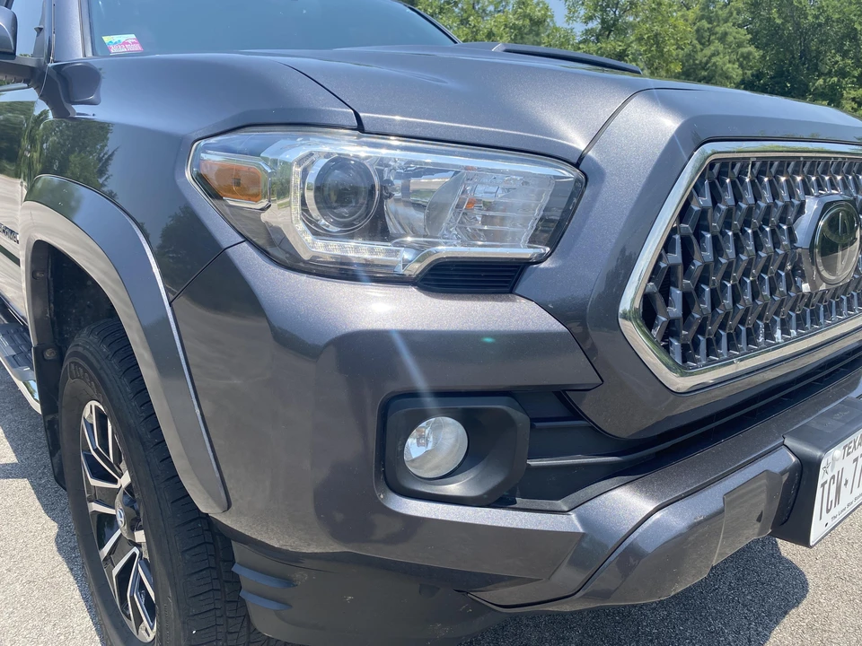 2018 Toyota Tacoma 3rd Gen - Image 19 of 31