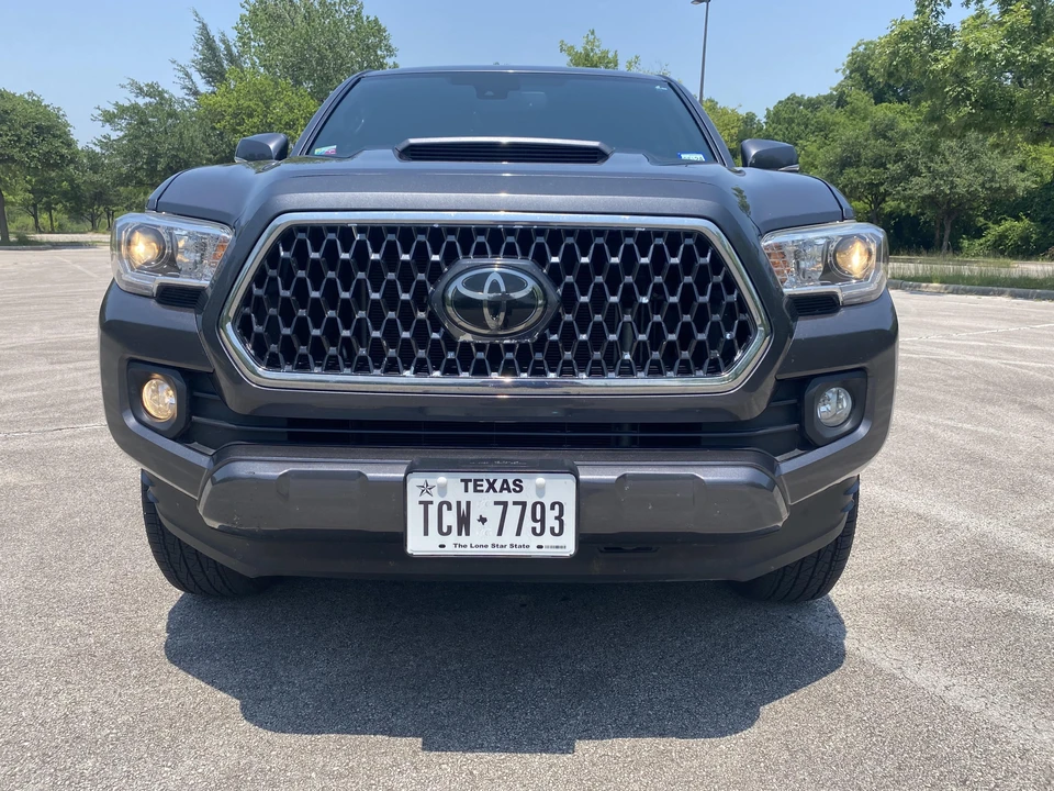 2018 Toyota Tacoma 3rd Gen - Image 7 of 31