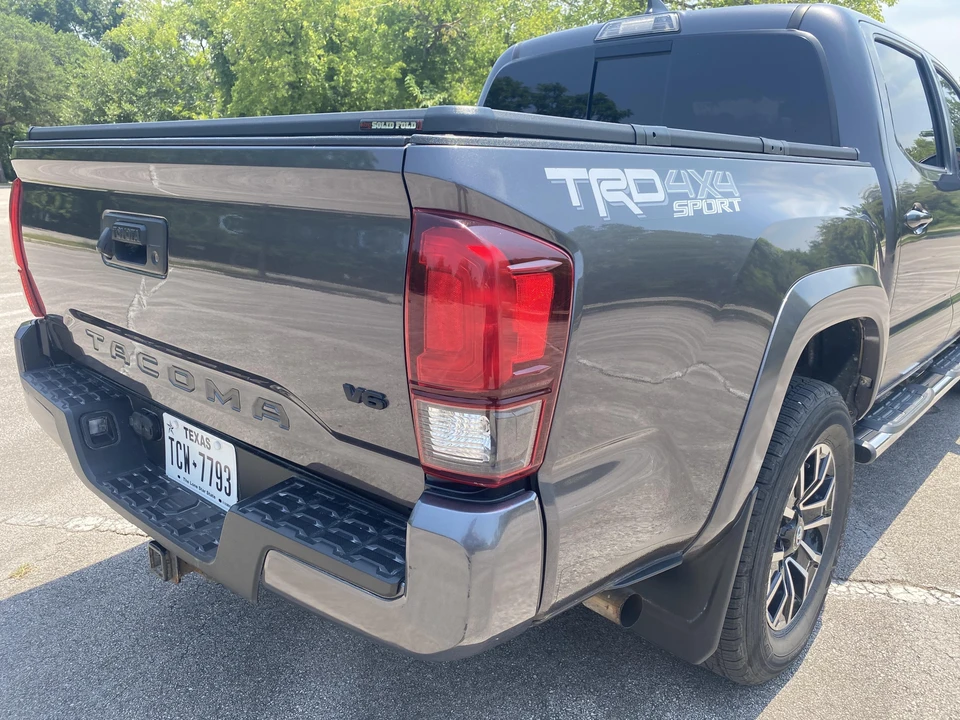 2018 Toyota Tacoma 3rd Gen - Image 24 of 31
