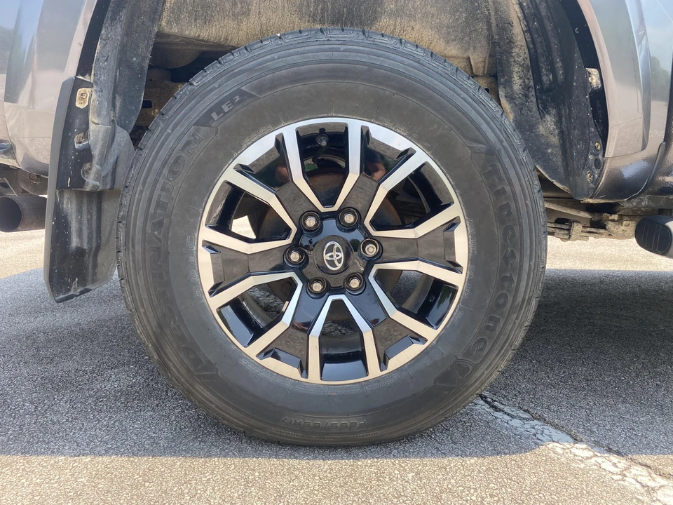 2018 Toyota Tacoma 3rd Gen - Image 30 of 31