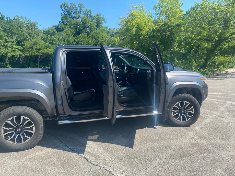2018 Toyota Tacoma 3rd Gen - Image 18 of 31