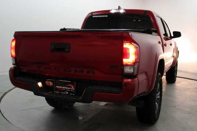 2018 Toyota Tacoma 3rd Gen - Image 10 of 20