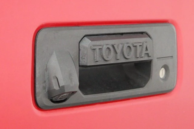 2018 Toyota Tacoma 3rd Gen - Image 13 of 20