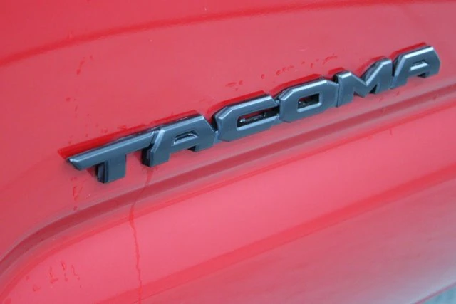 2018 Toyota Tacoma 3rd Gen - Image 12 of 20