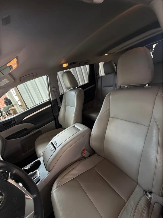 2018 Toyota Highlander - Image 14 of 15