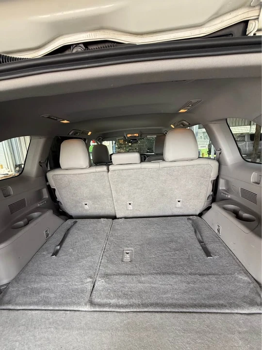 2018 Toyota Highlander - Image 15 of 15