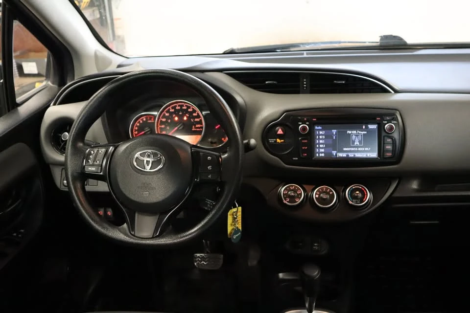 2018 Toyota Yaris - Image 10 of 20