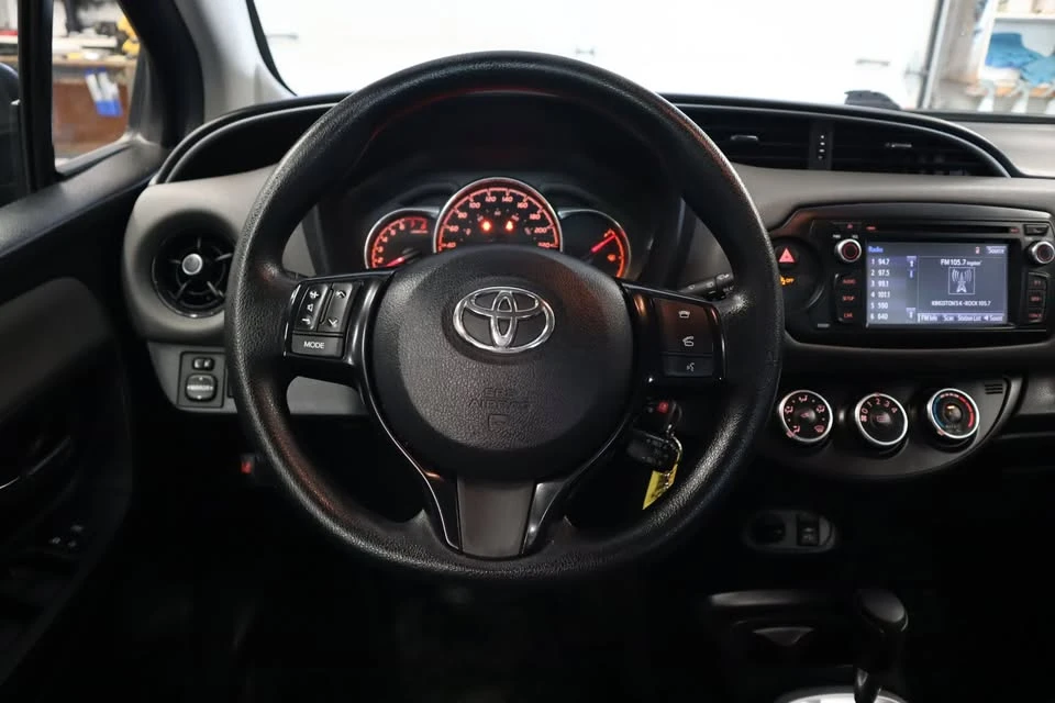 2018 Toyota Yaris - Image 11 of 20