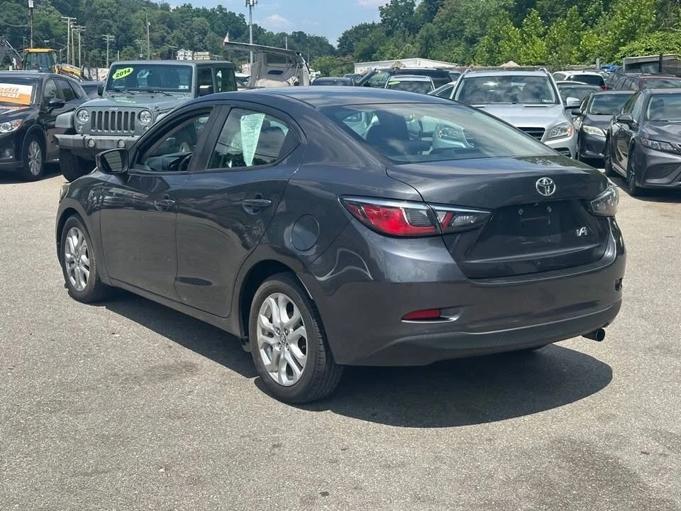2018 Toyota Yaris - Image 7 of 11
