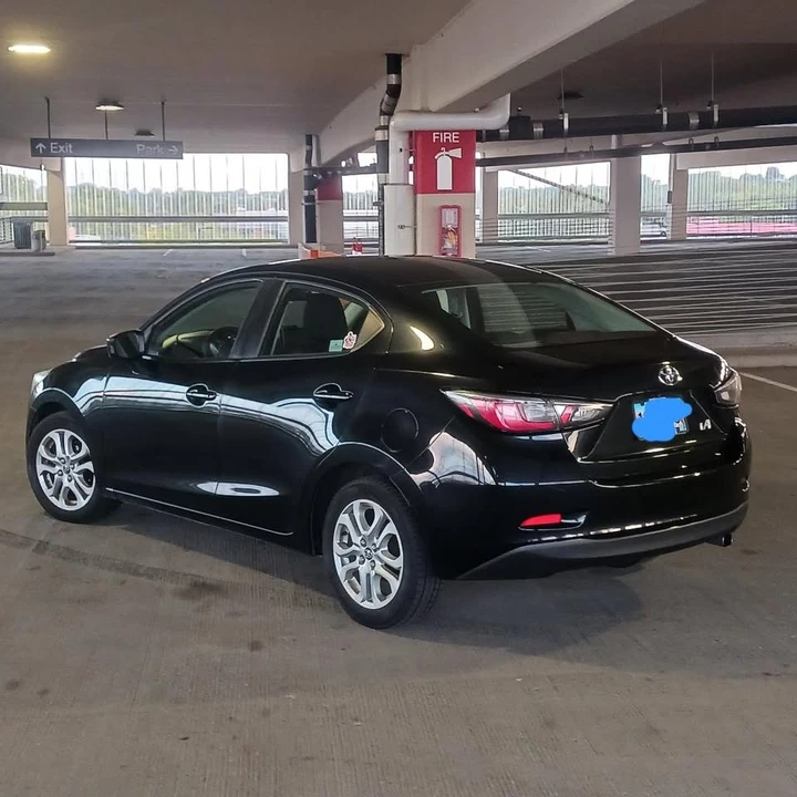 2018 Toyota Yaris - Image 2 of 2