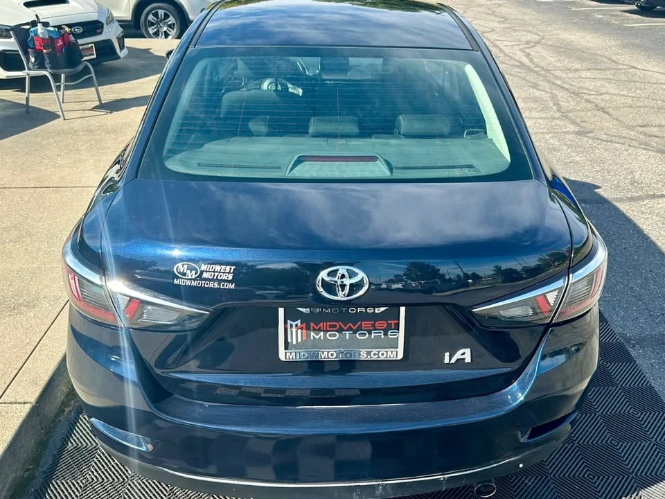 2018 Toyota Yaris - Image 10 of 20