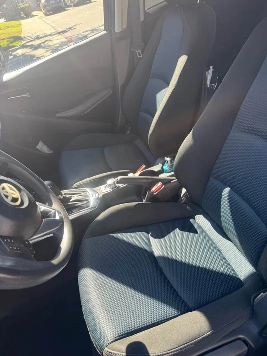 2018 Toyota Yaris - Image 6 of 11