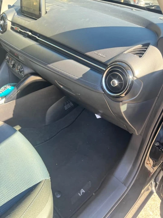 2018 Toyota Yaris - Image 5 of 11